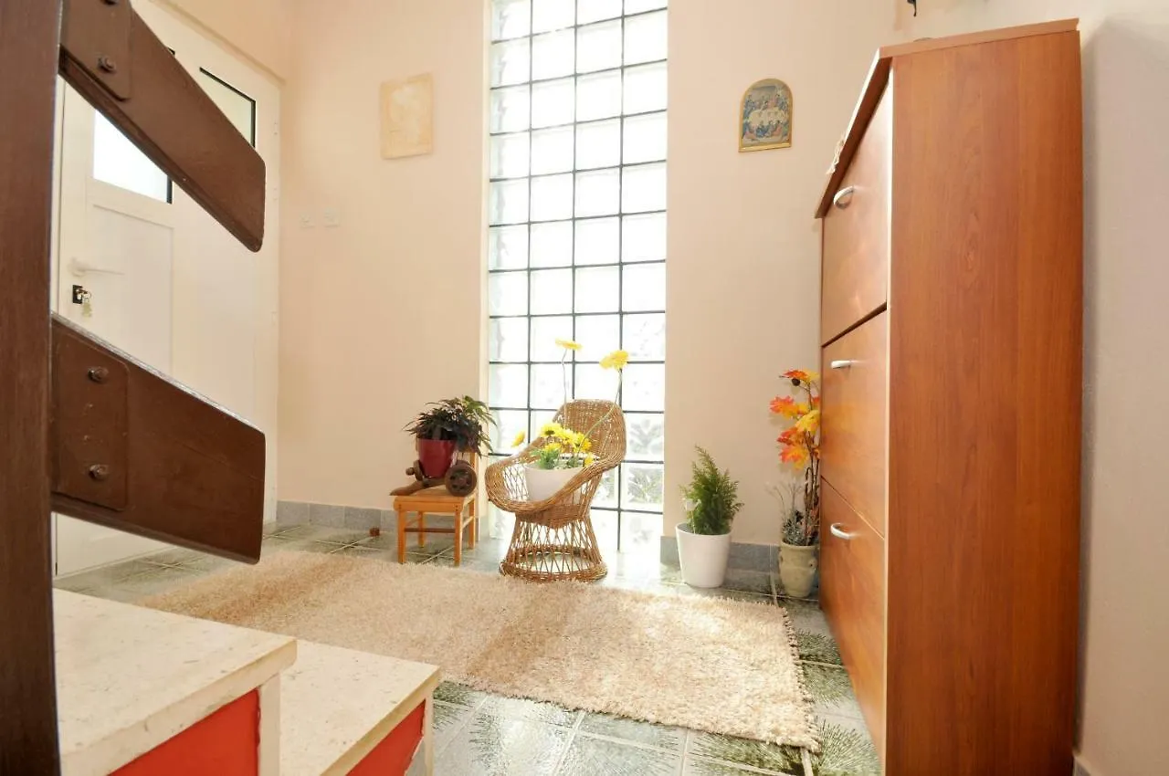 Apartment Ana Traù Croazia