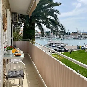 Dinka Old Town With Sea View Trogir