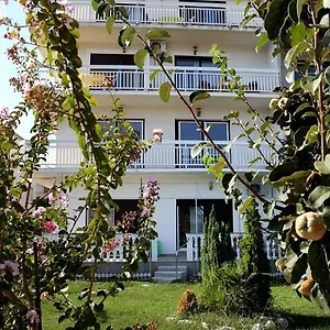 M&n Traù